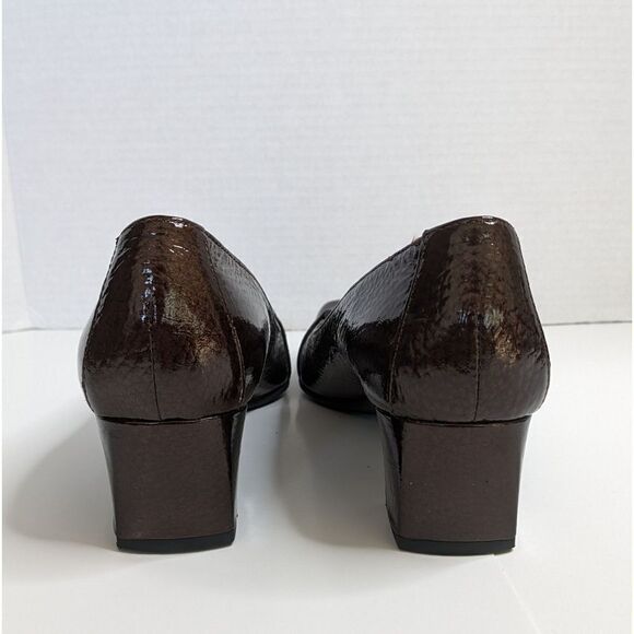 Vaneli Adsila Castagna Metallic Hammered Bronze Patent Leather Horsebit Pump 9.5 - Picture 6 of 8